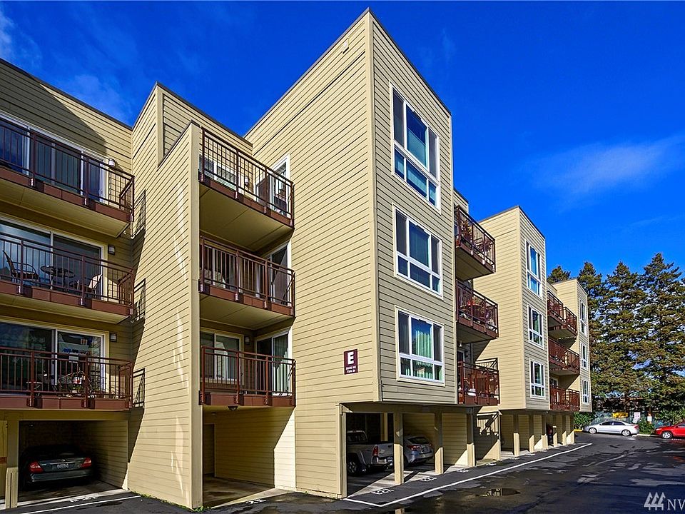 1st image of 5832 NE 75th St Unit E203