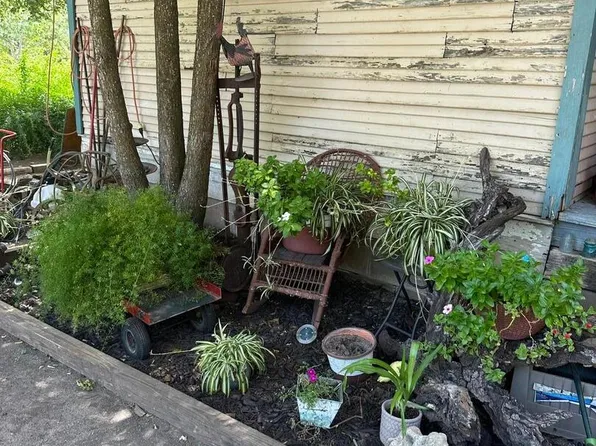 309 E Houston, Knippa, TX 78870