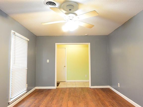 5th image of 2028 Cottingham Dr