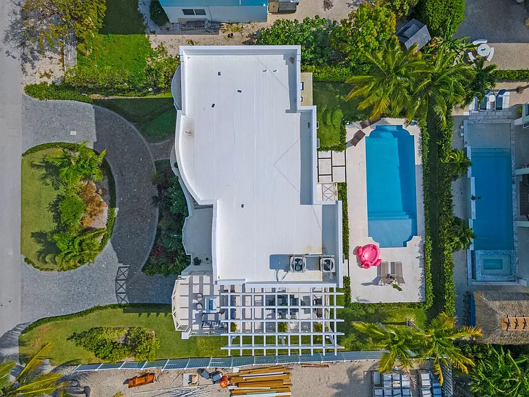 317 E Seaview Cir — Photo 13