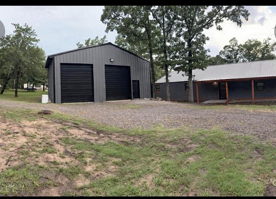 1st image of 811 Buds Point Rd