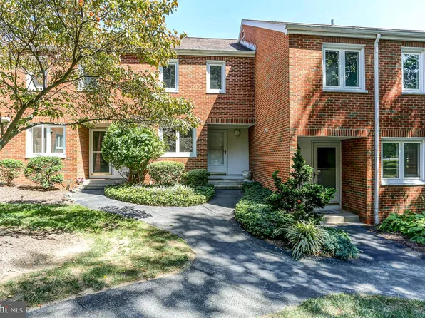 25 Dogwood Ln, Mountville, PA 17554