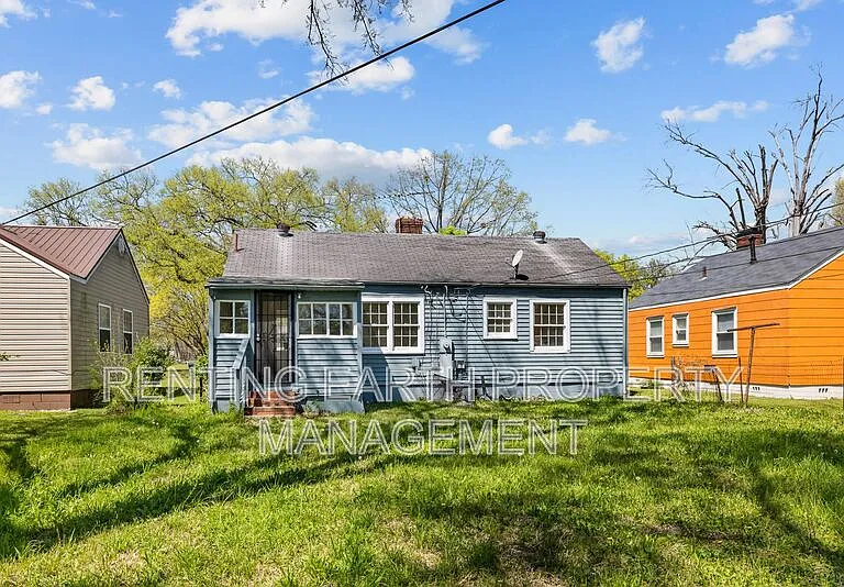 2617 Avenue K — Photo 6