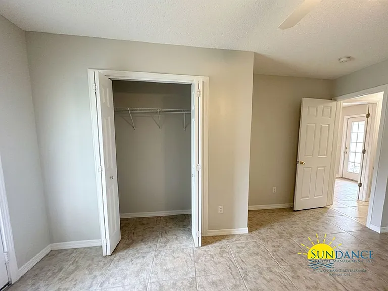 27 E Lane Dr — Photo 16