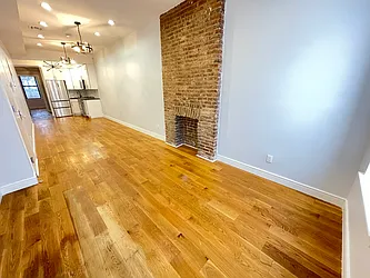 Rented by Tapiro Realty