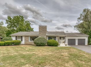 1606 Idlewilde Dr, Johnson City, TN 37601