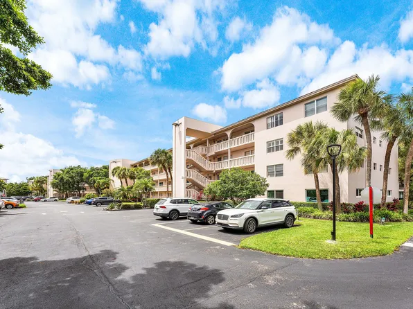 2003 Granada Drive #M1, Coconut Creek, FL 33066