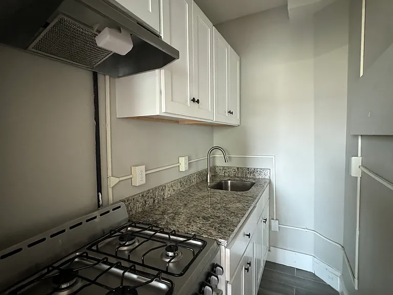 1175 Chapel St #5O2 — Photo 3