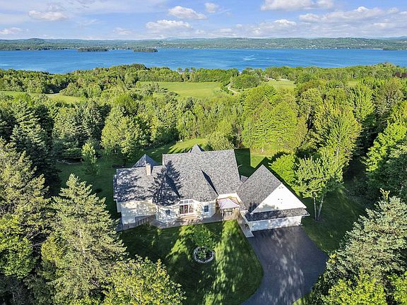 2nd image of 4647 Lake Road