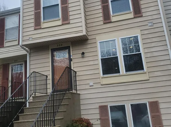 239 Red Jade Dr Unit 10-4, Upper Marlboro, MD 20774