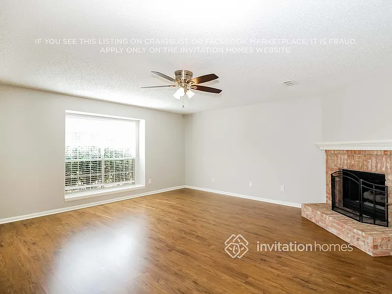 2051 Vista Dr — Photo 5