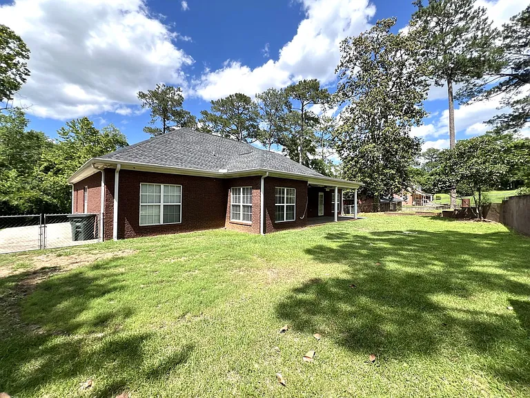 123 W Edgewood Dr — Photo 17