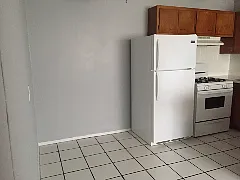 Maple Eastlake Apartments — Photo 33