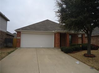 2061 Matador Ranch Rd, Fort Worth, TX 76134