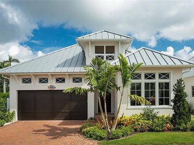 64 14th St S, Naples, FL, 34102