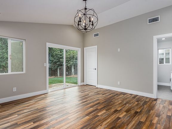Vaulted Ceiling Master
