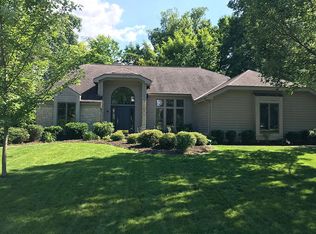 3266 Shoreline Dr, Lewis Center, OH 43035