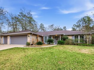 2004 E Lake Dr, Huntsville, TX 77340