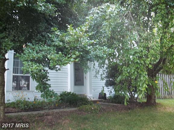 2nd image of 6073 Trident Ln