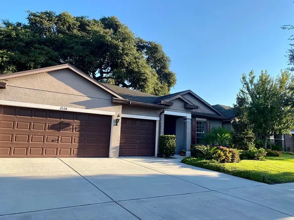 2128 Landside Dr, Valrico, FL 33594