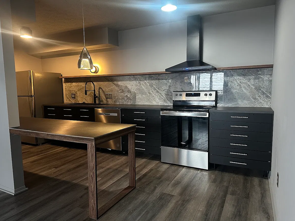 1 bed, 800 sqft, $950 — Photo 1