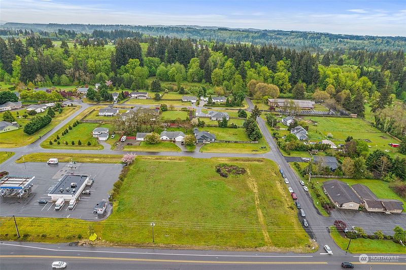 4th image of 9538 184th Avenue SW