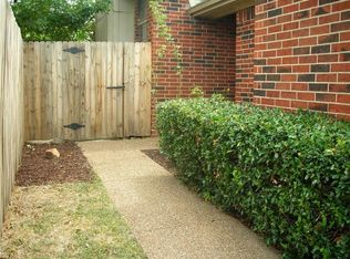 11416 Summertree Ln, Dallas, TX 75243