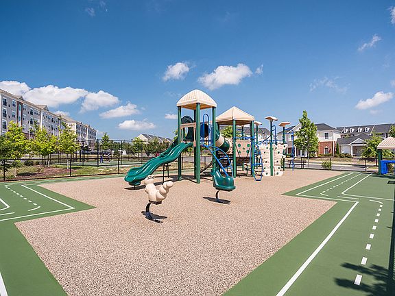 2nd image of 4640 Daisy Reid Ave #4630-406