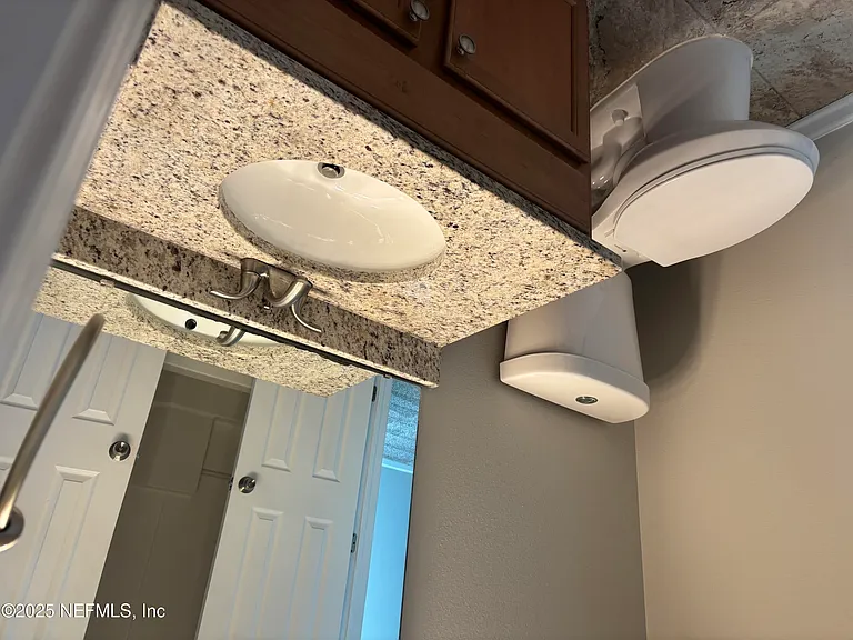 241 Leese Dr — Photo 12