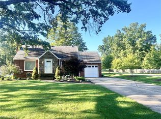 5528 Highland Rd, Highland Heights, OH 44143