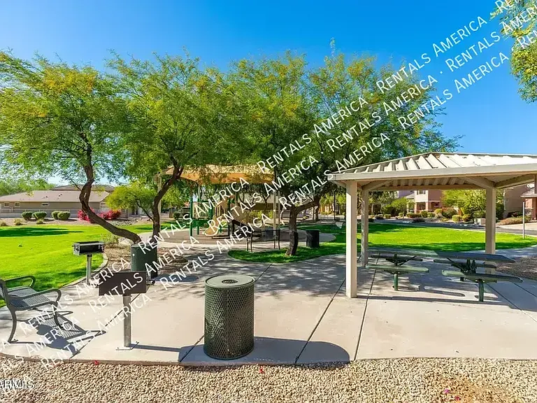 3745 E Kerry Ln — Photo 18