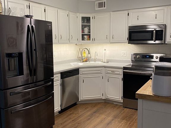 2nd image of 1830 W Surrey Park Ln Unit 2B