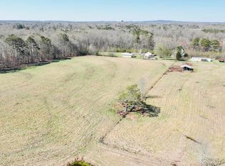 Amos Dr, Boaz, AL 35956