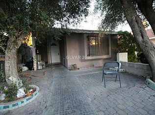 861 Shrubbery Ln, Las Vegas, NV 89110