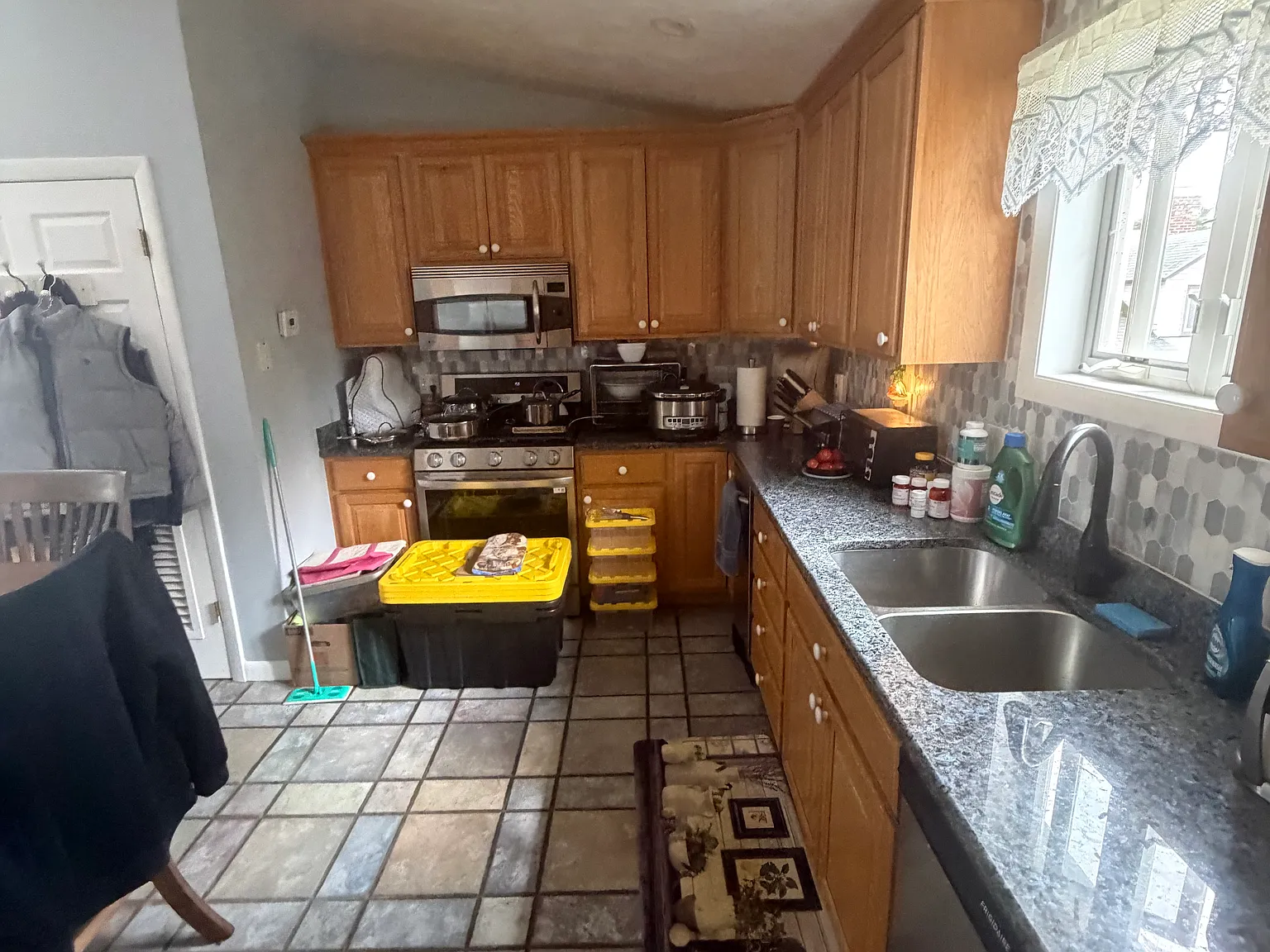 1 bed, 1250 sqft, $2,500 — Photo 4