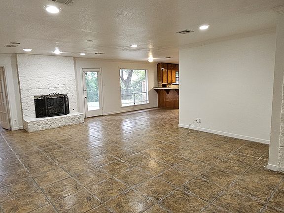 2nd image of 3906 Antelope Trl