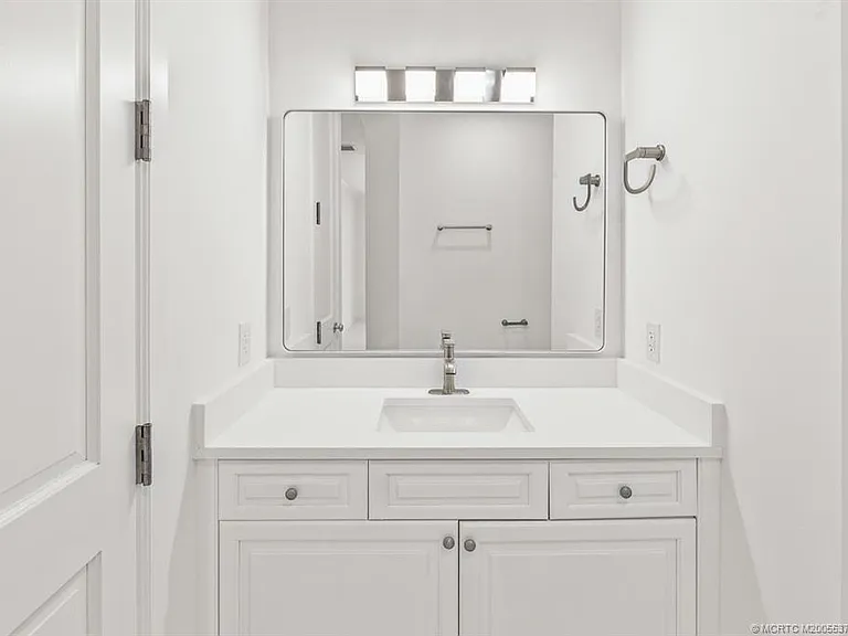 47 SW Osceola St #206 — Photo 19