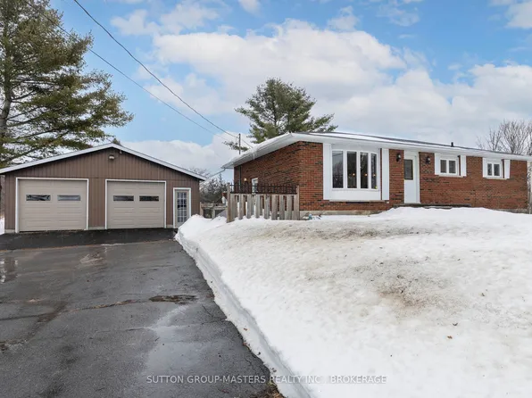 3837 Holmes Rd, South Frontenac, ON K0H 1X0