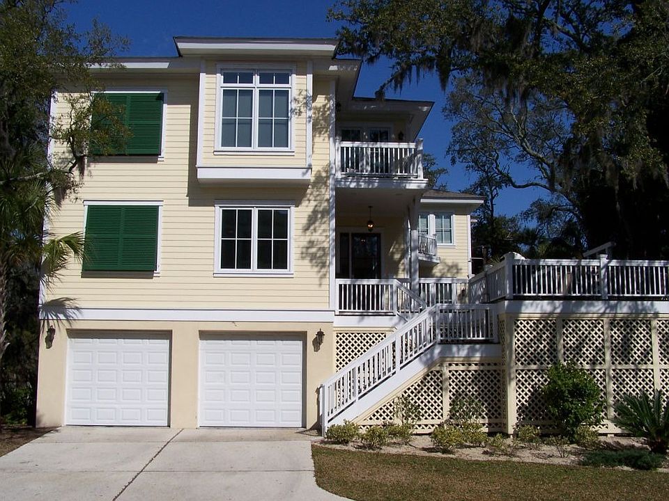 1st image of 205 Jacana St