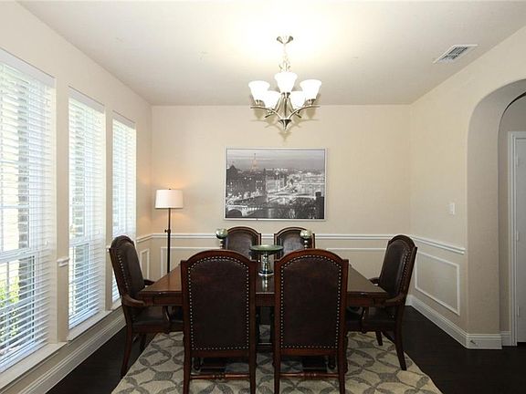 3rd image of 6229 Eldridge Ln