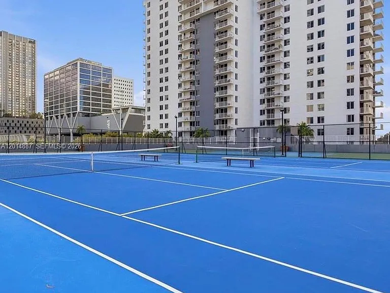 800 N Miami Ave #1210 — Photo 11
