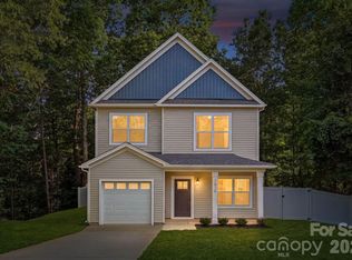 2829 Overlook Trl, Charlotte, NC 28212