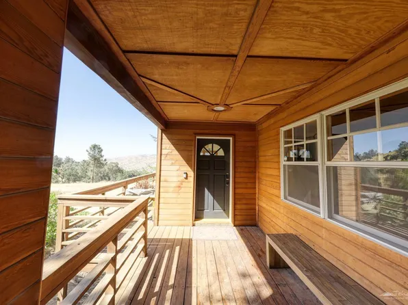 24500 Marcel Dr, Tehachapi, CA 93561