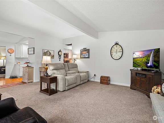 4th image of 28615 15th Avenue S