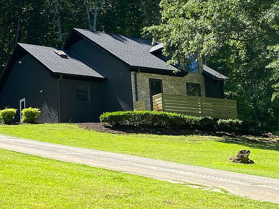 2nd image of 410 Contour Ave