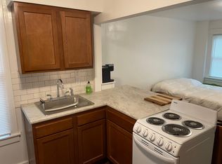 909 S College St #1, Springfield, IL 62704