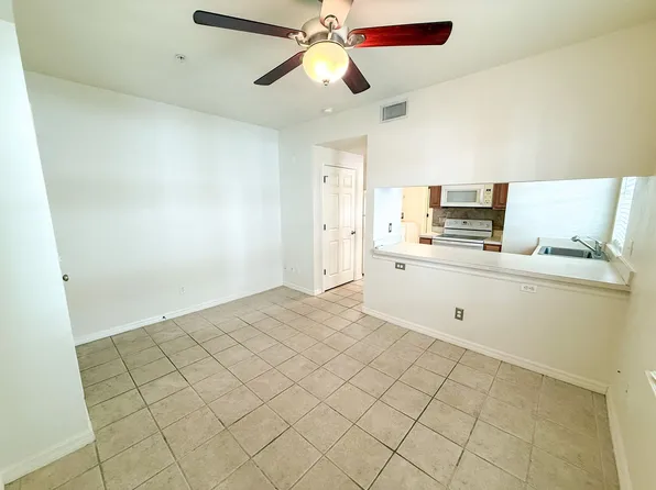 1220 SW 1st Ave APT 306, Gainesville, FL 32601
