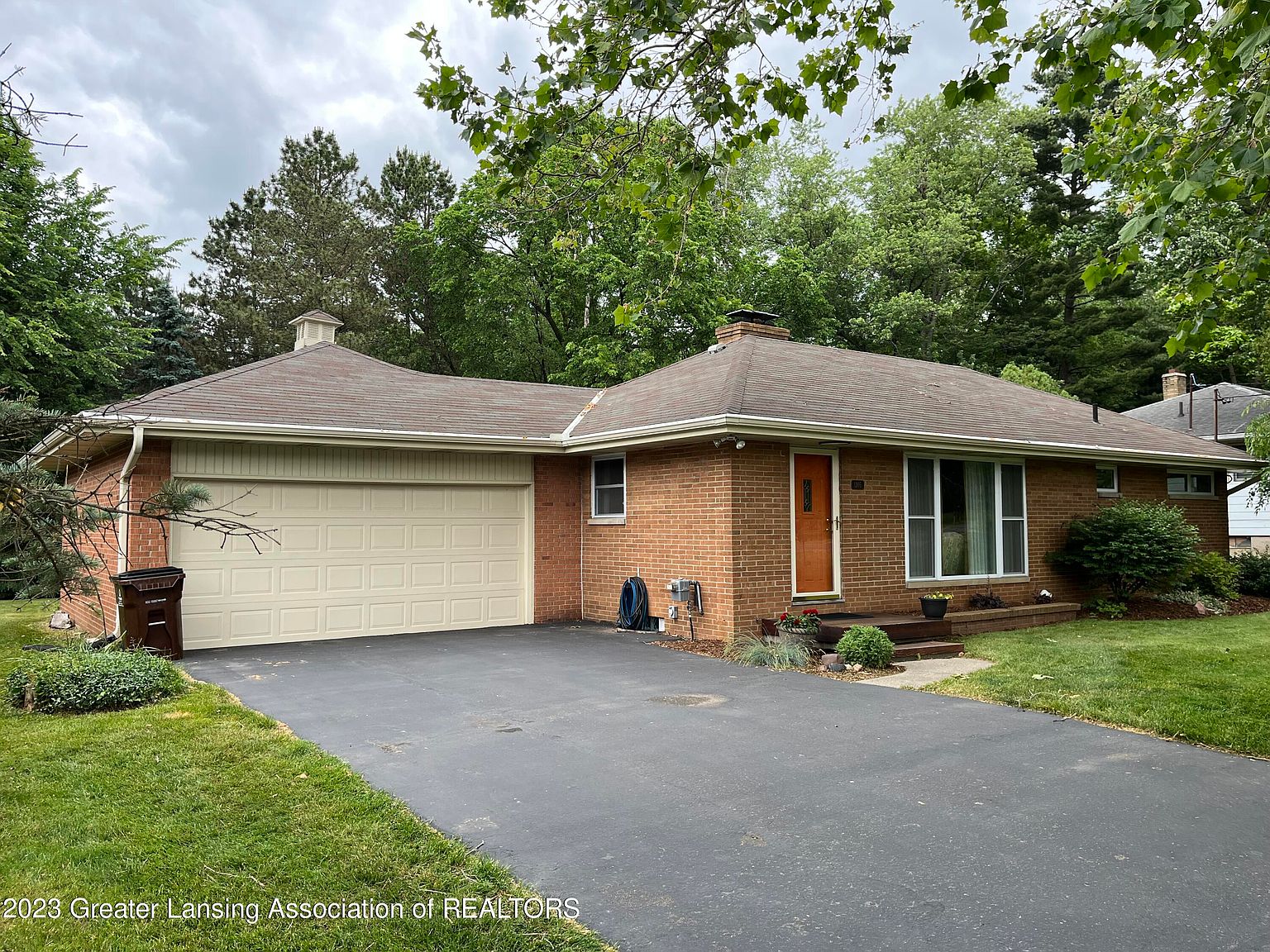1305 Valley View Rd, Lansing, MI 48906 Zillow