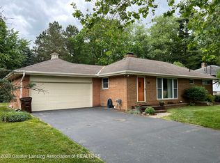 1305 Valley View Rd, Lansing, MI 48906
