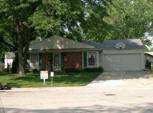4932 Blackford Dr E, South Bend, IN